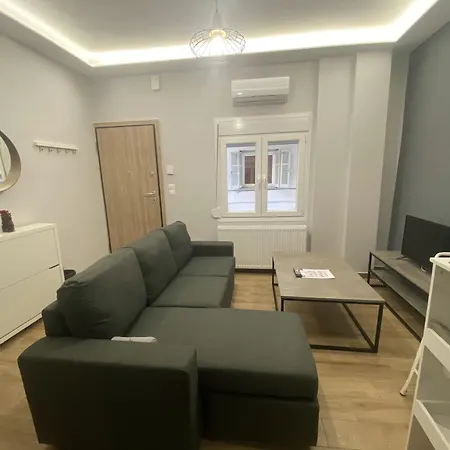 Apartment Renovated With Separate Access